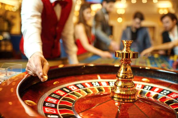 Comparing Security and Game Features on casino truc tuyen uy tin Platforms