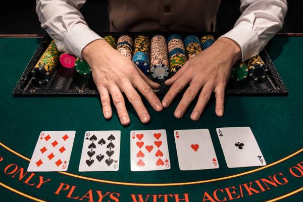 Discover Poker Games through an online casino Singapore for Casino Fans